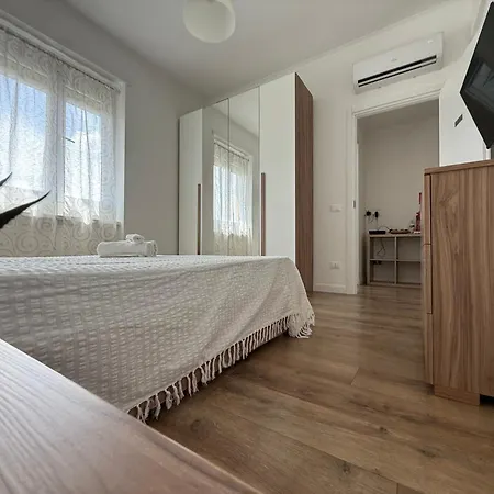 Apartman Sunflower House